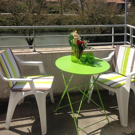 Appartement Charmant A Carcassonne Avec Terrasse Exterior foto